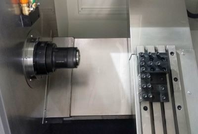 Le tour simple de commande numérique par ordinateur d'axe usine le type de rangée de couteau de HK35L tournant le traitement