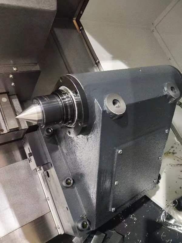 La commande numérique par ordinateur oblique horizontale du lit HTC40E/500 tournent le contrôle SMTCL SYMG du moteur GSK988TA Fanuc de 15KW 11KW