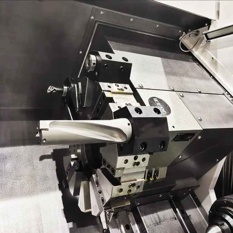 SMTCL tour CNC HTC 50n Fanuc contrôleur d'outillage en direct Lit incliné tour CNC horizontal centre de tournage CNC