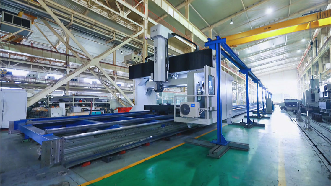 GMCr2 CNC Centre d'usinage de grille de porte-à-porte lourd Boring et fraiseuse