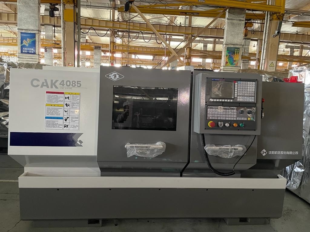 Tour CNC CAK4085 Tour d'usinage CNC Tour à métaux SMTCL Tour CNC à banc plat