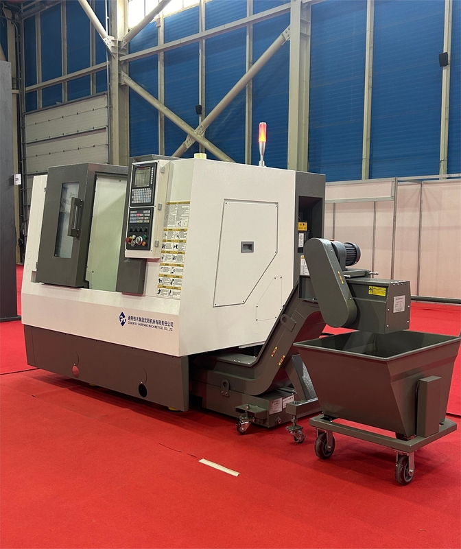 Les petites pièces d'usinage machine à tour CNC HTC16-6 Manche broche outil de gang Slant Lit tour CNC