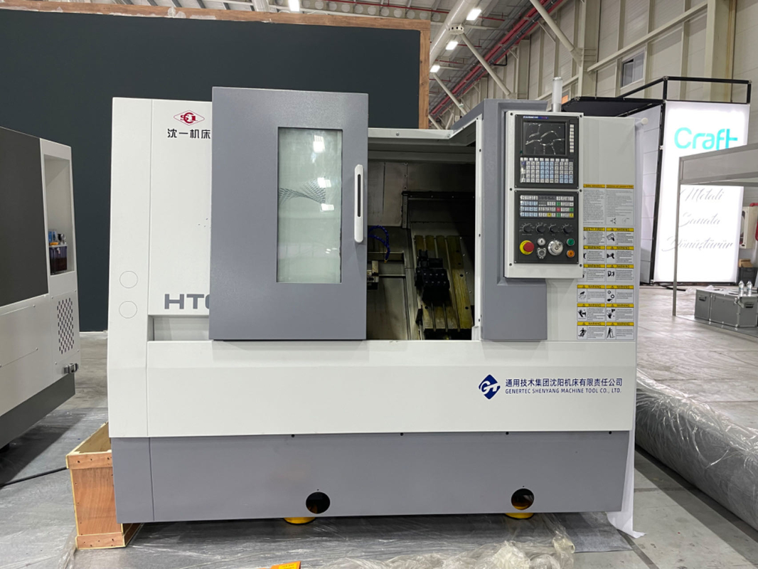 Les petites pièces d'usinage machine à tour CNC HTC16-6 Manche broche outil de gang Slant Lit tour CNC