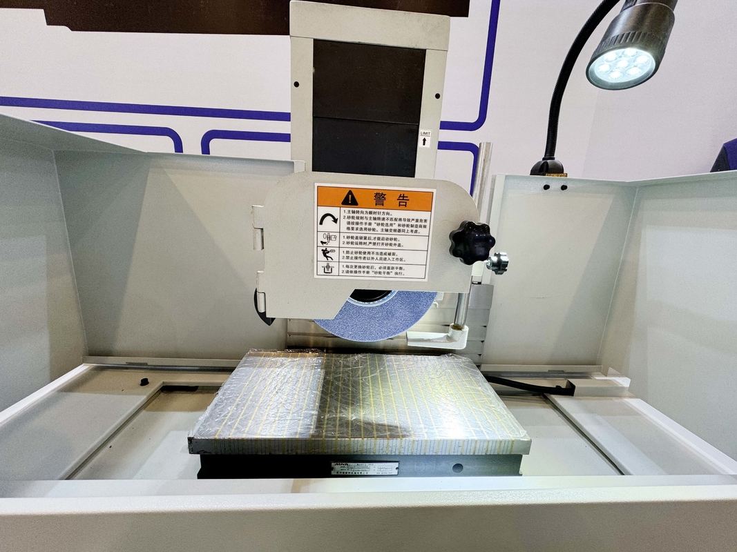 Machine de meulage de surface de type selle HDM-5025AHR/AHD/MSI