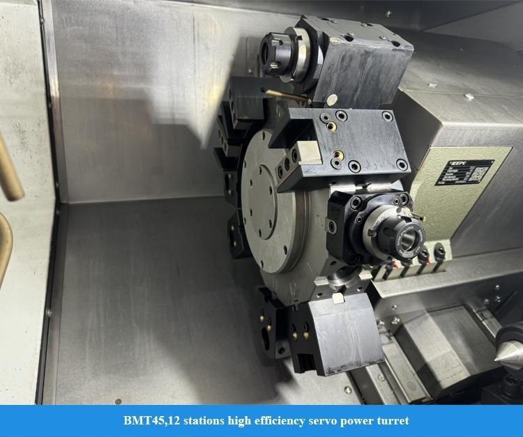 Tour CNC SMTCL avec chargement automatique déchargement HTC30Hm 12 stations tourelle de puissance centre de tournage horizontal