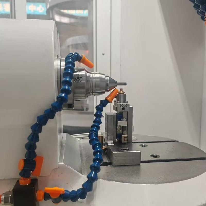 Machine d'affûtage d'outils CNC 5 axes de haute précision MG80