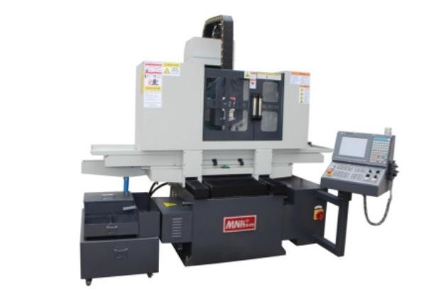 800 - le rectification superficielle de la commande numérique par ordinateur 3600rpm usine MNK 2560 en forme de selle