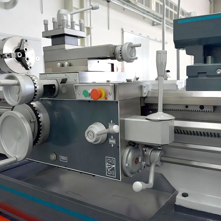 26 - machine de rotation de tour en métal de 1700 t/mn CDS6166C CDS6266C pour le métal ouvré
